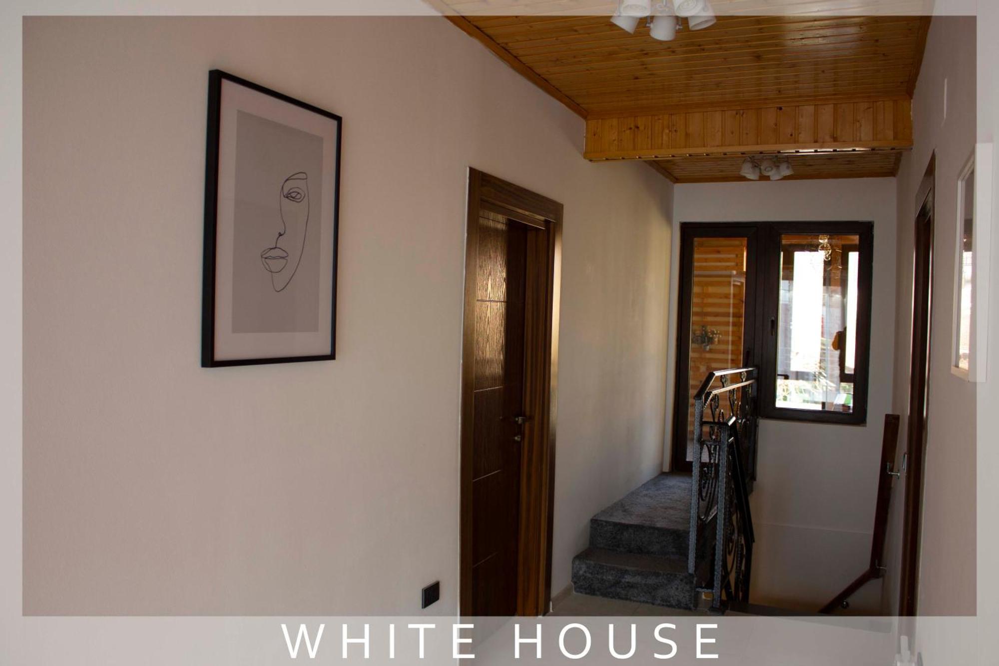 Вилла White House Тбилиси Экстерьер фото