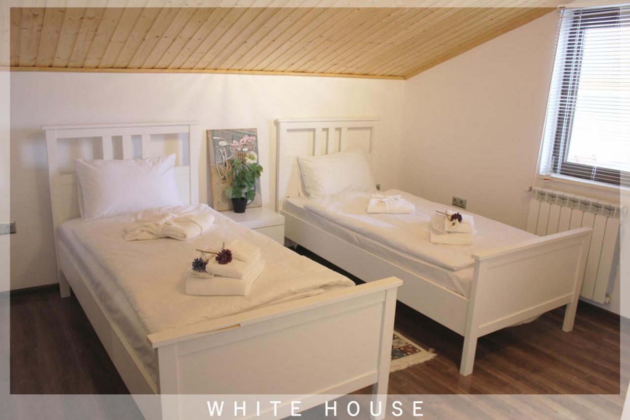 Вилла White House Тбилиси Экстерьер фото