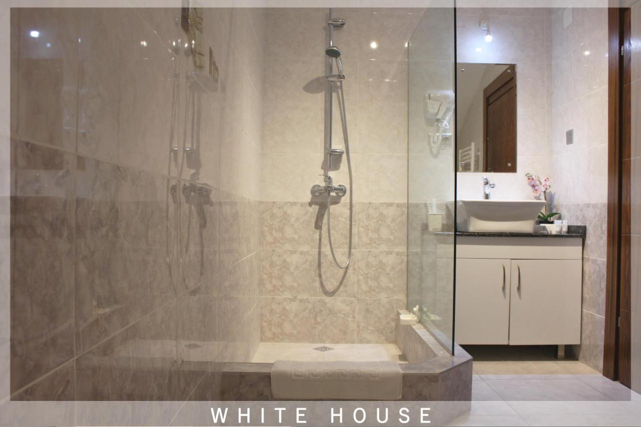 Вилла White House Тбилиси Экстерьер фото
